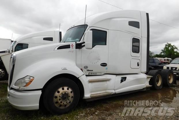 Kenworth T680 وحدات الجر