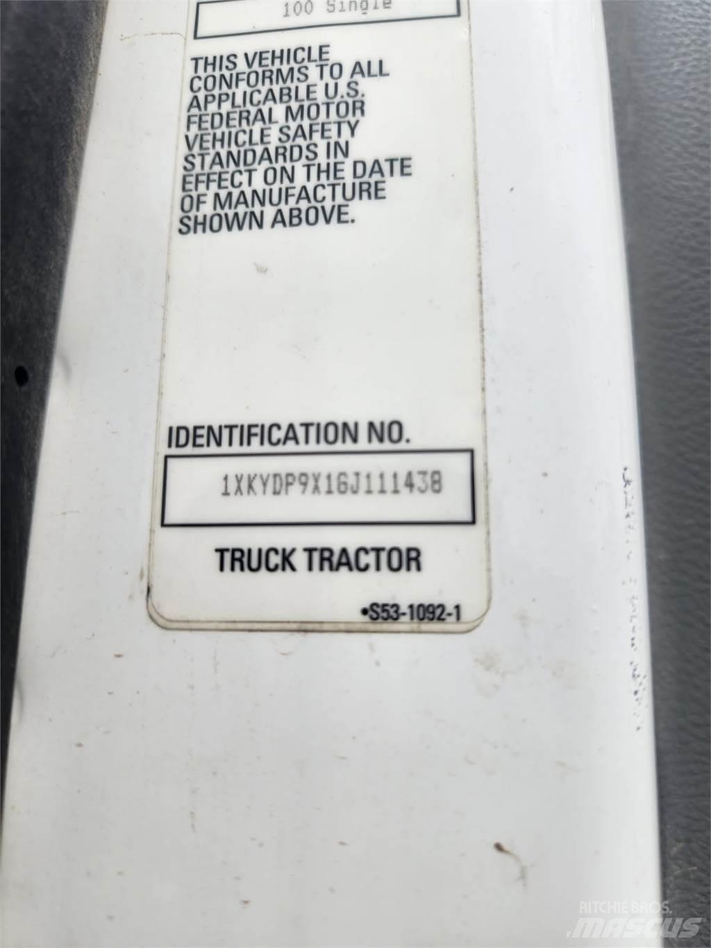Kenworth T680 وحدات الجر