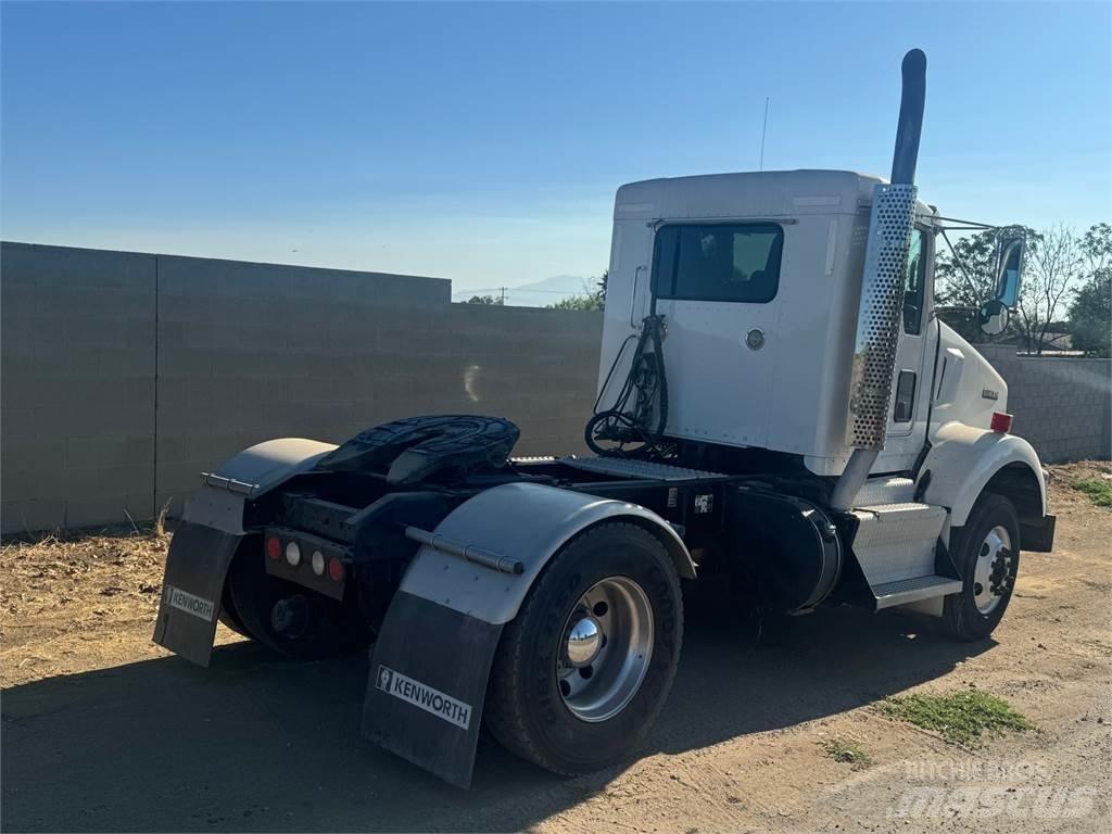 Kenworth T800 وحدات الجر