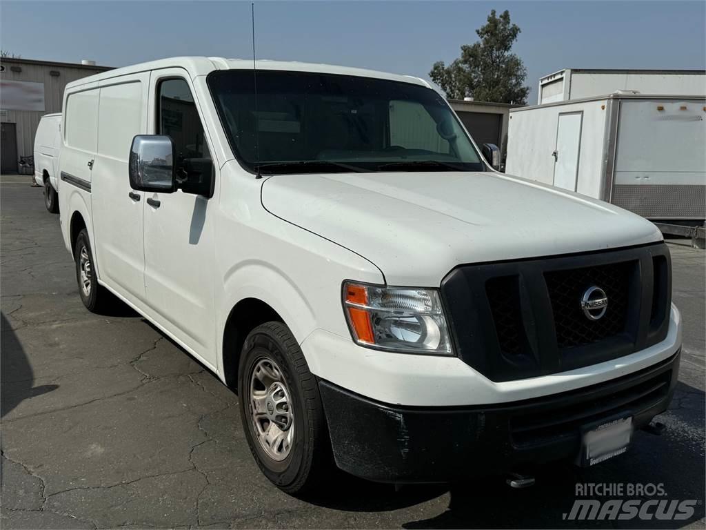 Nissan NV3500 HD هيكل صندوقي