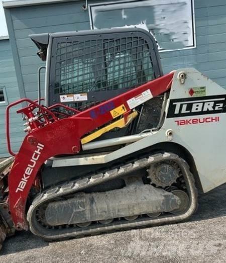 Takeuchi TL8R2 لوادر زحافة