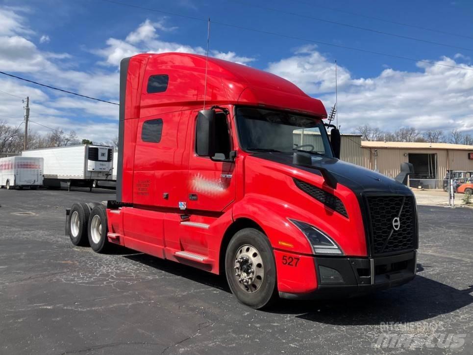 Volvo VNL 760 وحدات الجر