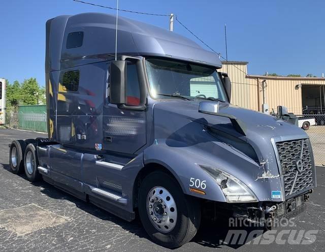 Volvo VNL 760 وحدات الجر