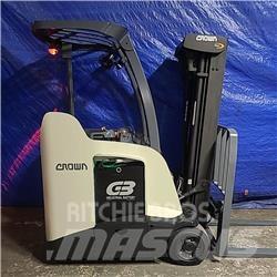 Crown RC5530-30 شاحنات ذات رافعات شوكية تعمل بالكهرباء