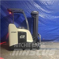 Crown RC5530-30 شاحنات ذات رافعات شوكية تعمل بالكهرباء