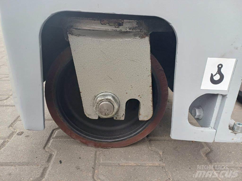 Hubtex MQ40 لوادر جانبية