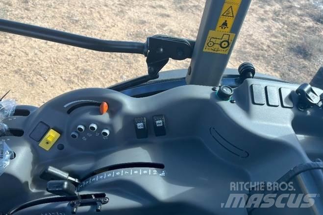 Valtra F105S الجرارات