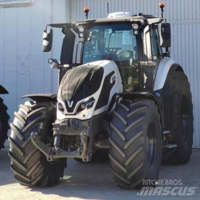Valtra Q305 الجرارات
