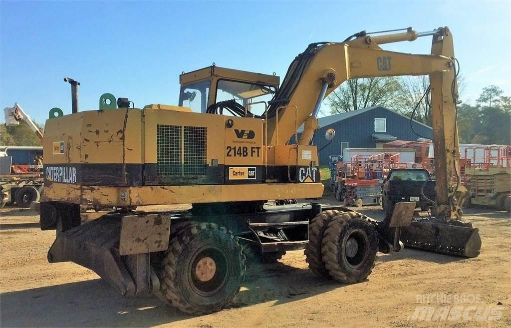 CAT 214B FT حفارات بعجل