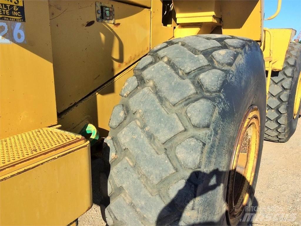 CAT 950F لوادر بعجل
