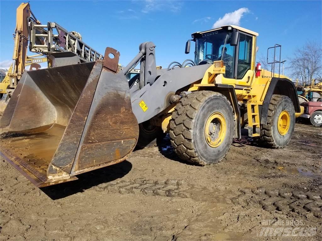 Volvo L180F لوادر بعجل