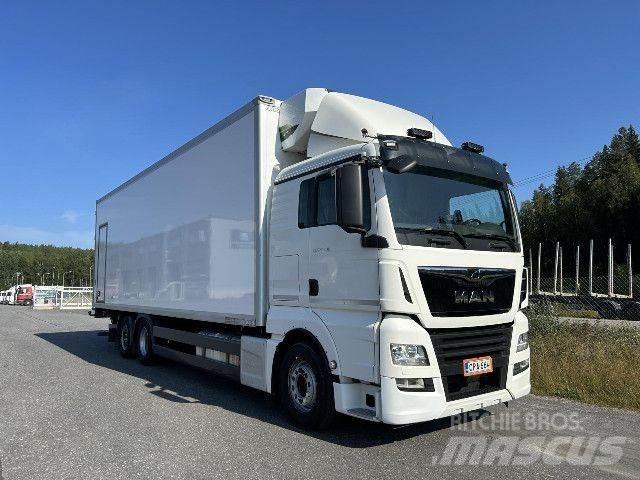 MAN TGX 26.510 شاحنات بمقصورة وهيكل