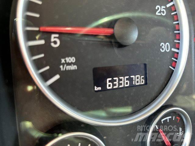 MAN TGX 26.510 شاحنات بمقصورة وهيكل