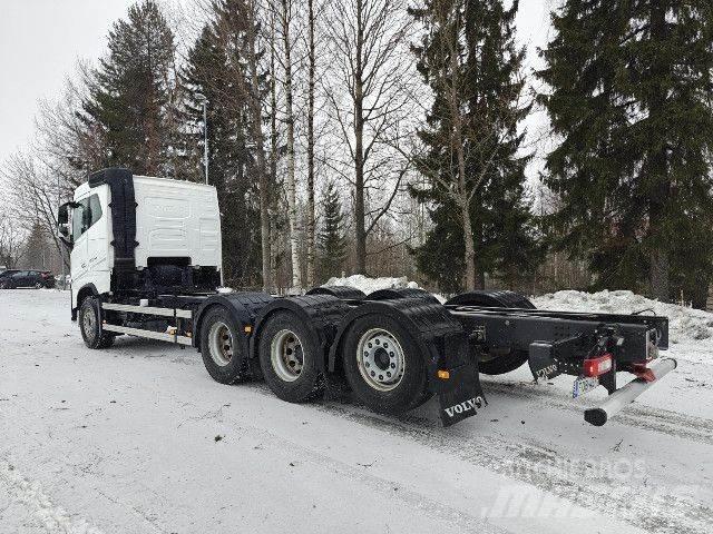 Volvo FH550 شاحنات بمقصورة وهيكل