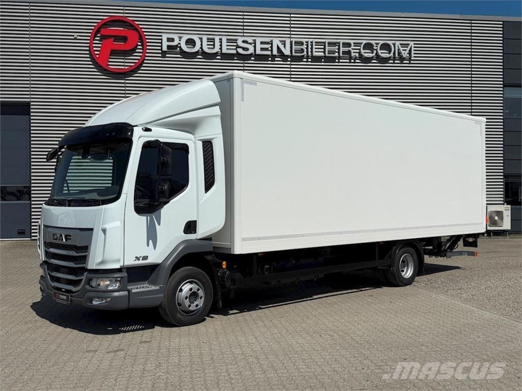DAF XB230 m. lift شاحنات ذات هيكل صندوقي