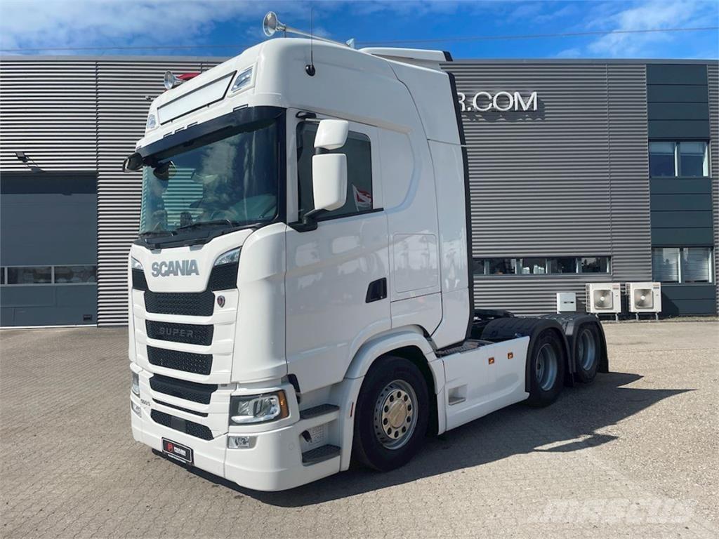 Scania S560 2950mm Tractor Units