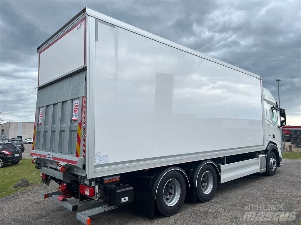 DAF XF480 FAS 6x2 شاحنات ذات هيكل صندوقي