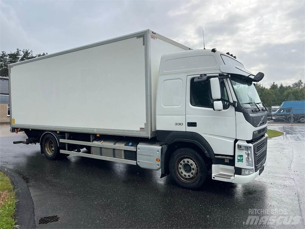 Volvo FM330 شاحنات ذات هيكل صندوقي