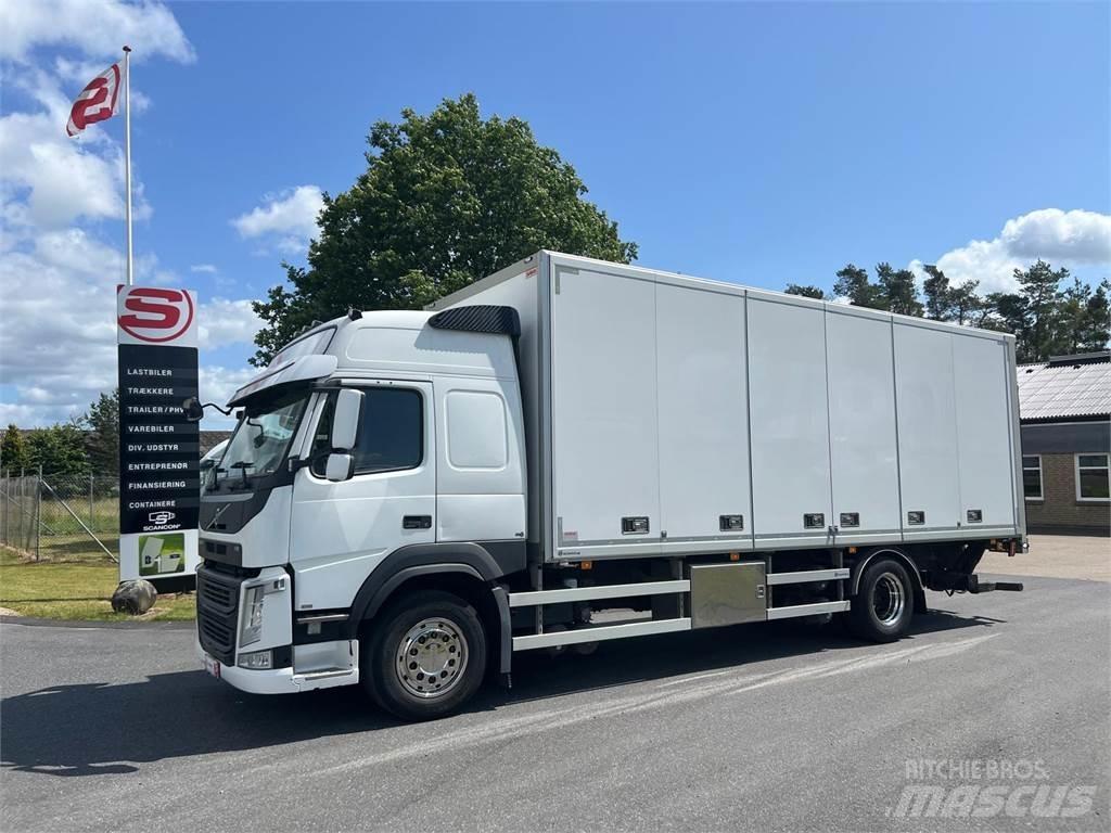 Volvo FM330 شاحنات ذات هيكل صندوقي