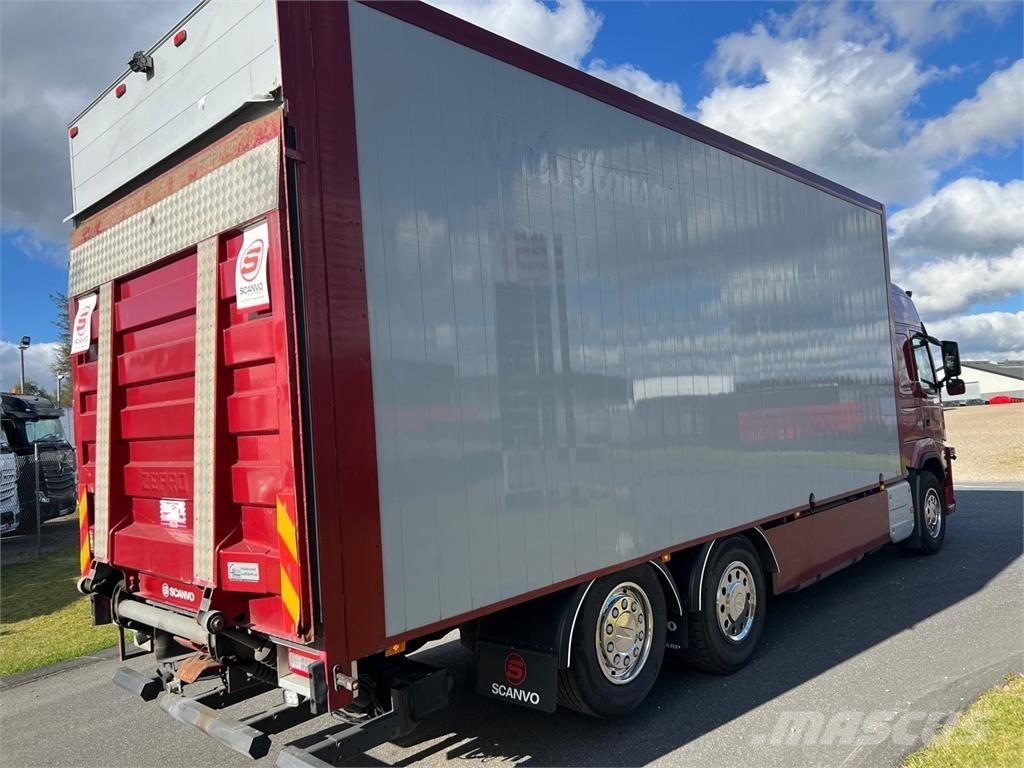 Volvo FM460 شاحنات ذات هيكل صندوقي