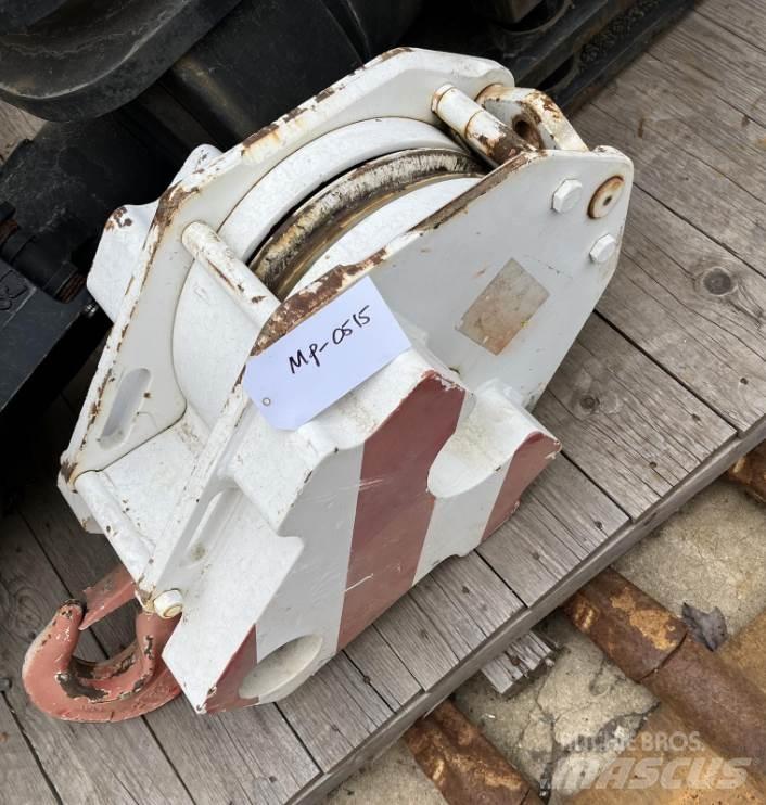 Terex  رافعات أخرى