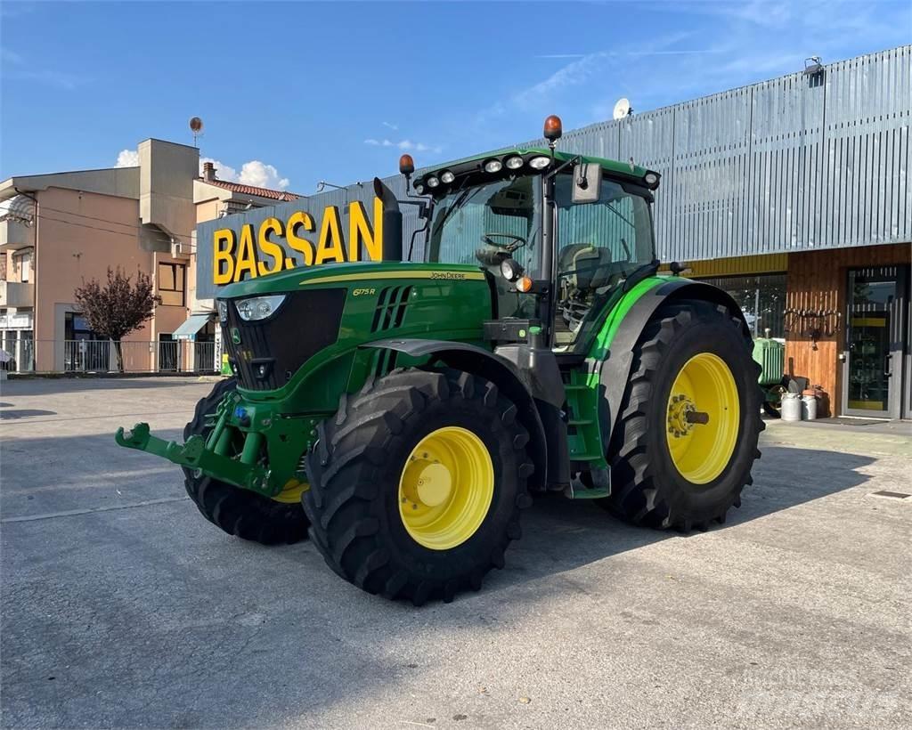 John Deere 6175 R الجرارات