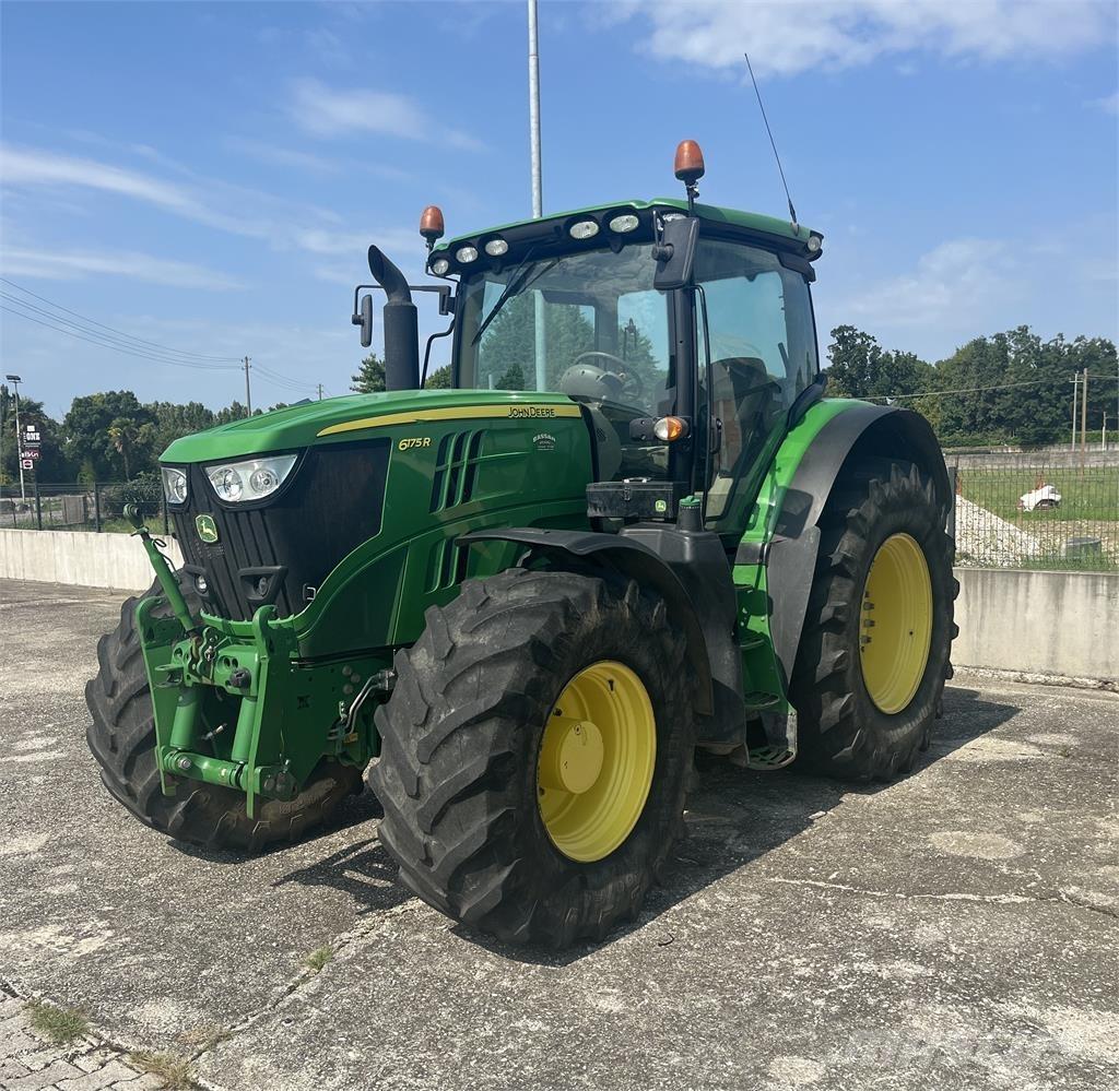 John Deere 6175 R الجرارات