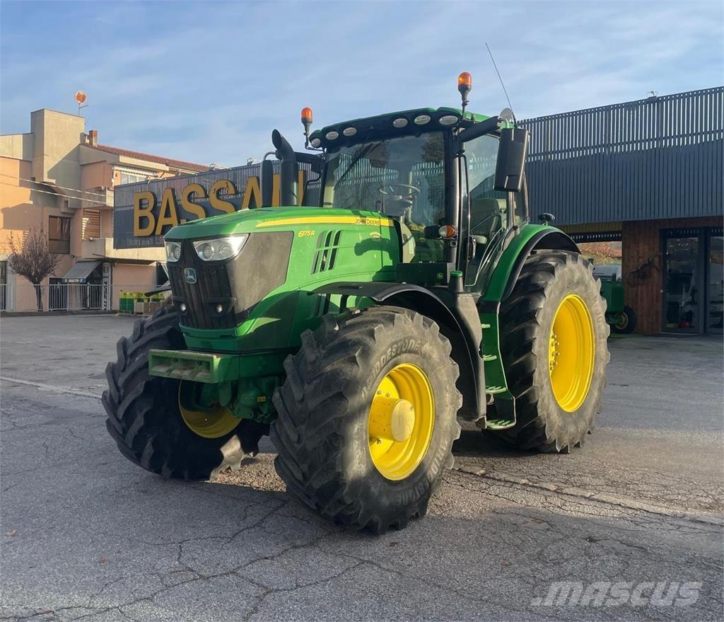 John Deere 6175 R الجرارات