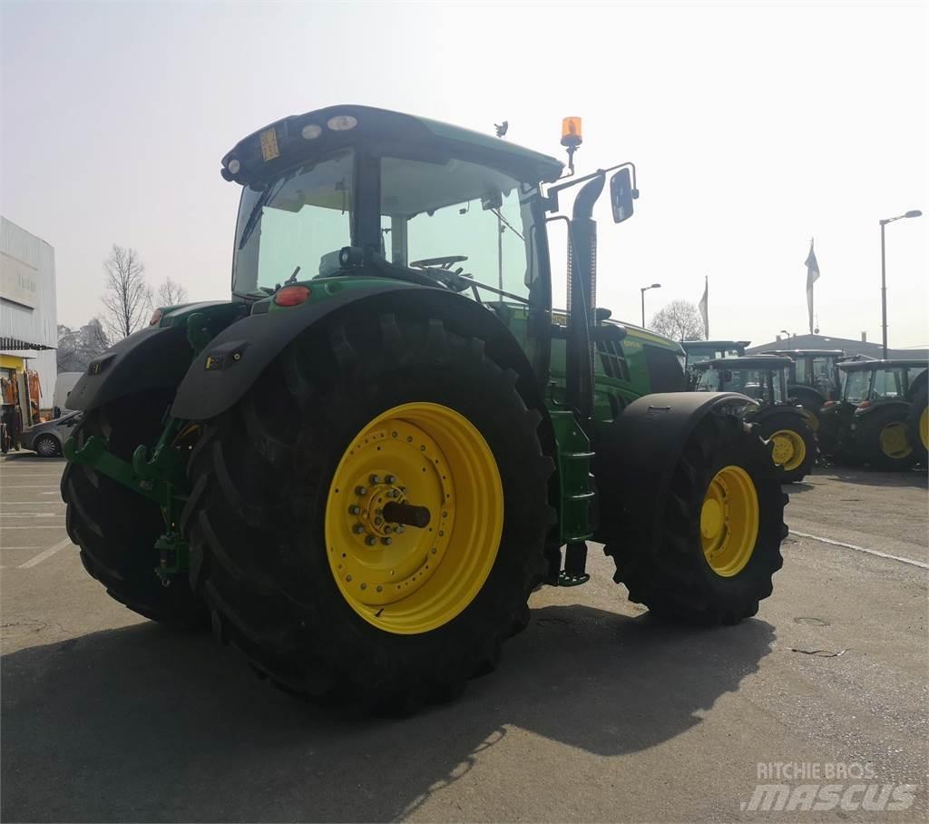 John Deere 6190 R الجرارات