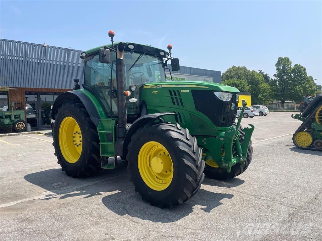 John Deere 6190 R الجرارات
