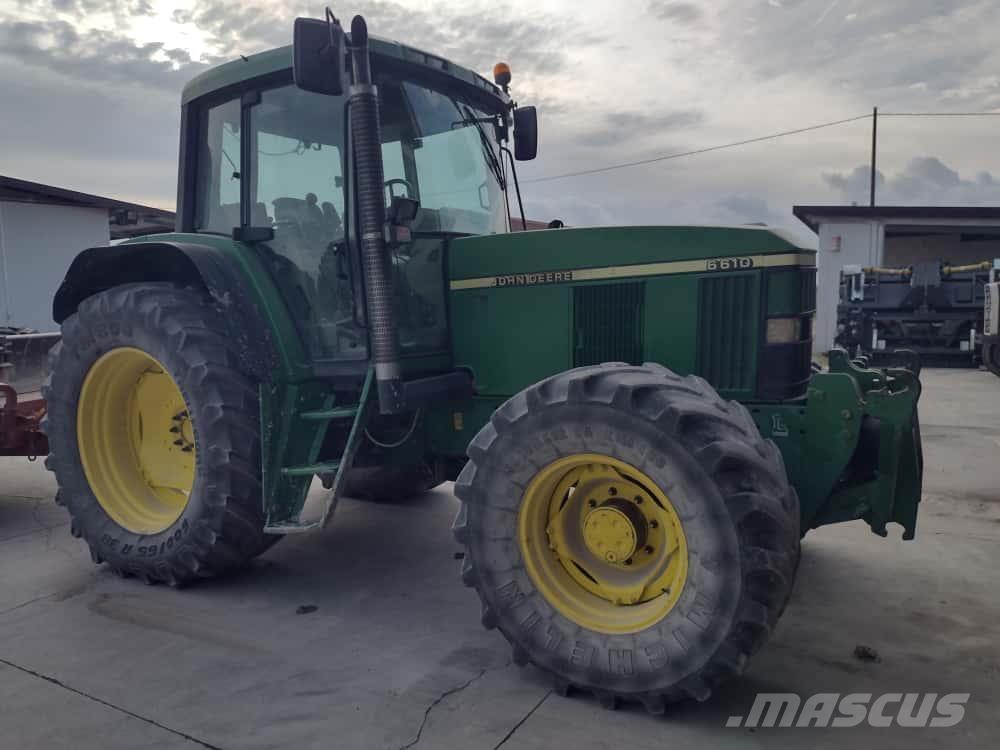 John Deere 6610 الجرارات