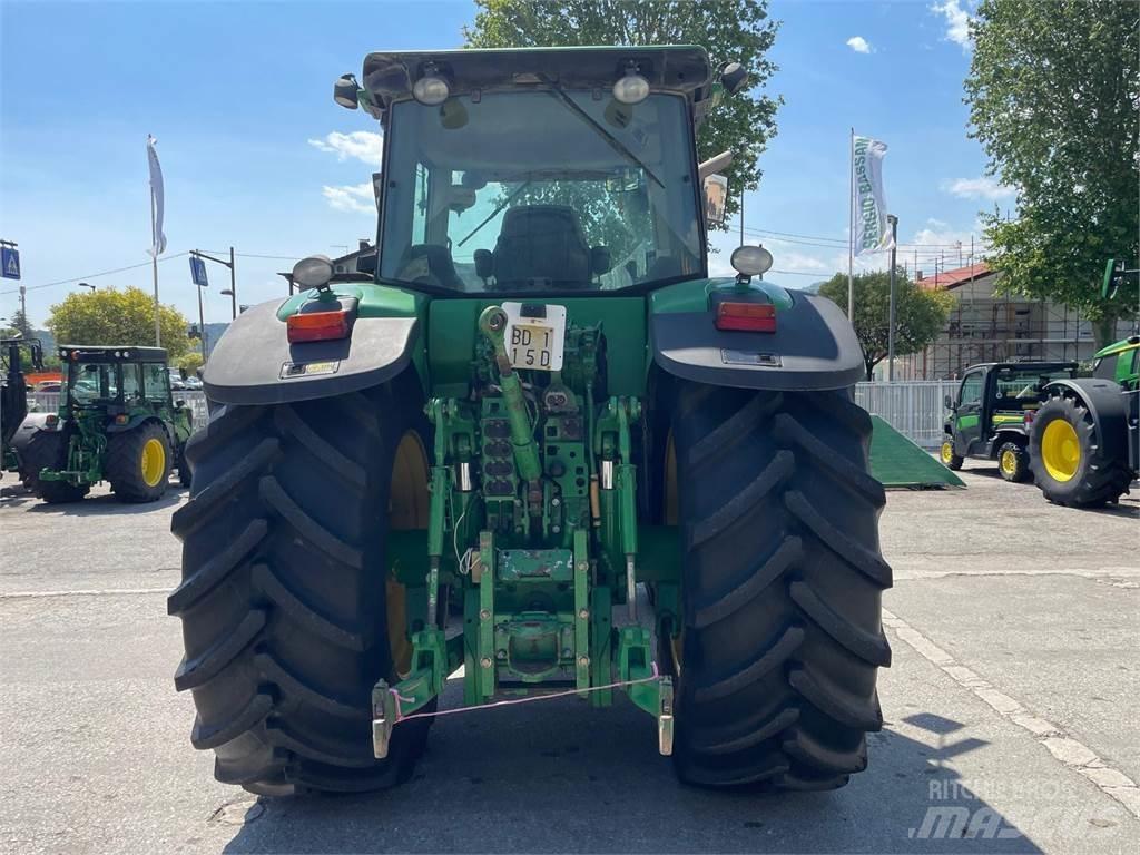 John Deere 7730 الجرارات