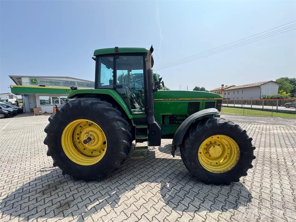 John Deere 7800 الجرارات