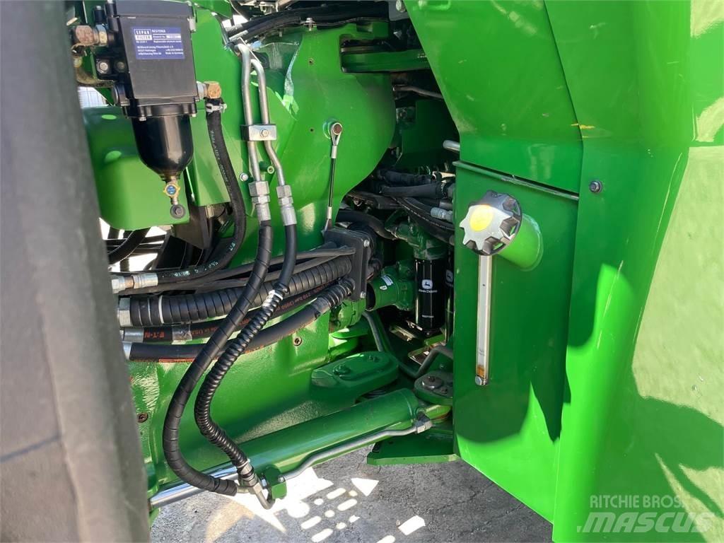 John Deere 9RX 520 الجرارات