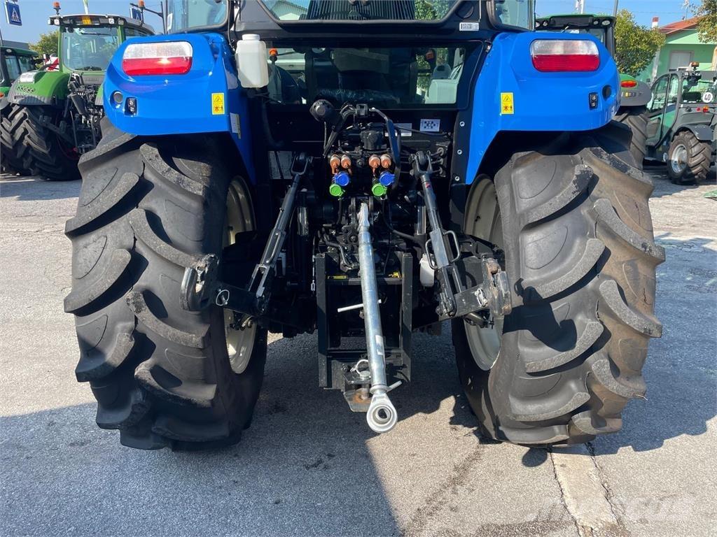 New Holland T5 100 الجرارات