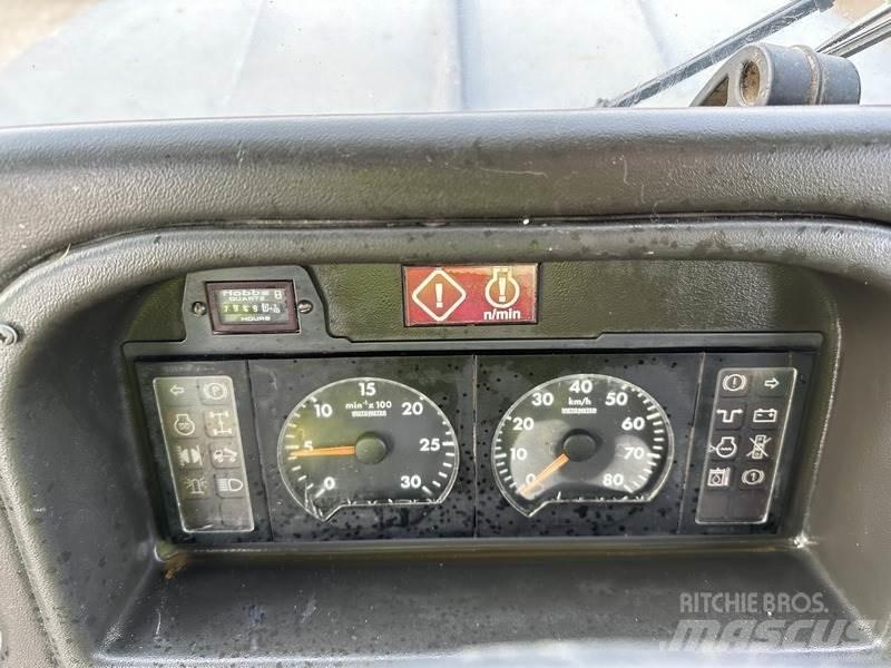 Bell B25C ساحبات مفصلية