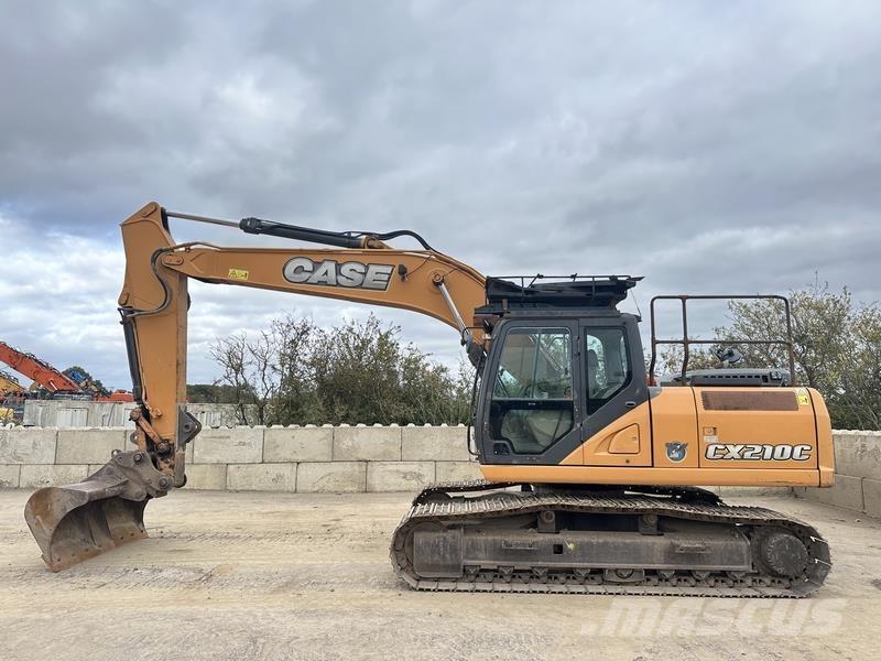 CASE CX210 حفارات زحافة