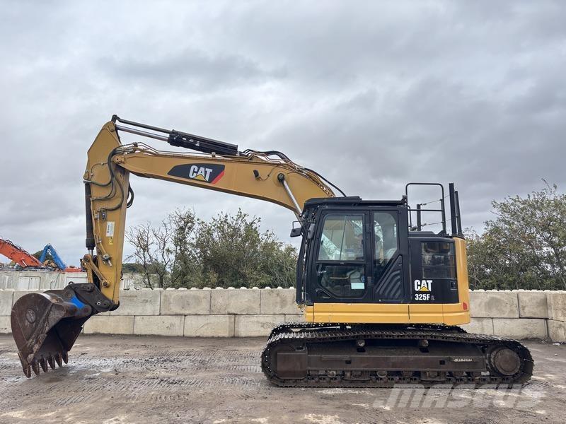 CAT 325FL حفارات زحافة
