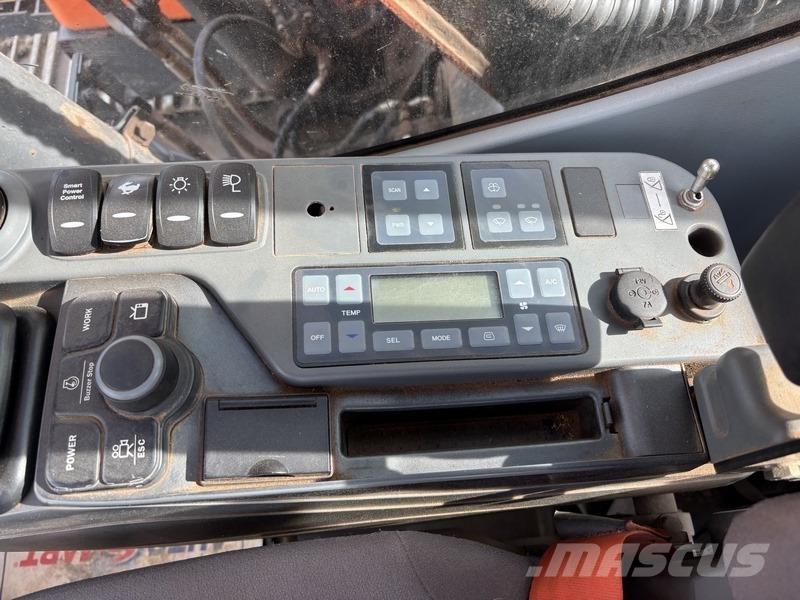 Doosan DX140LC-5 حفارات زحافة