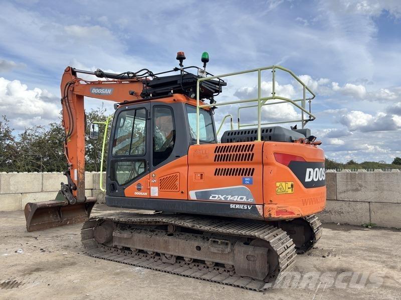 Doosan DX140LC-5 حفارات زحافة