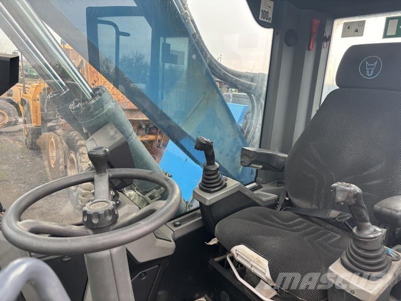 Fuchs MHL320 مناولات المخلفات / مناولات صناعية