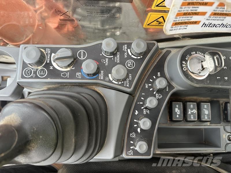 Hitachi ZX130 حفارات زحافة