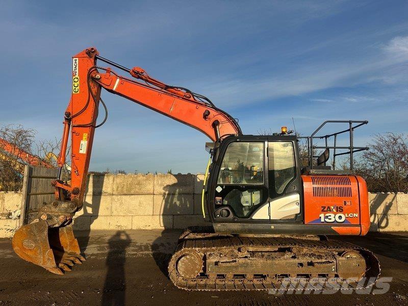 Hitachi ZX130 حفارات زحافة