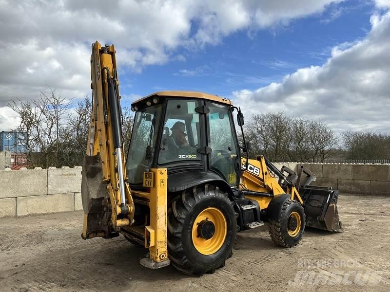 JCB 3CX Sitemaster لوادر ذات جرافات عكسية