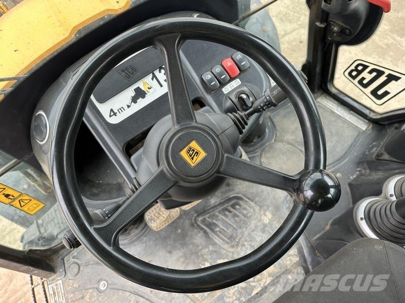 JCB 3CX Sitemaster لوادر ذات جرافات عكسية