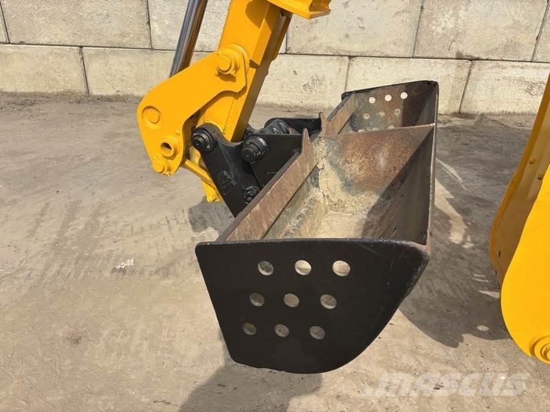 JCB 4CX Sitemaster لوادر ذات جرافات عكسية