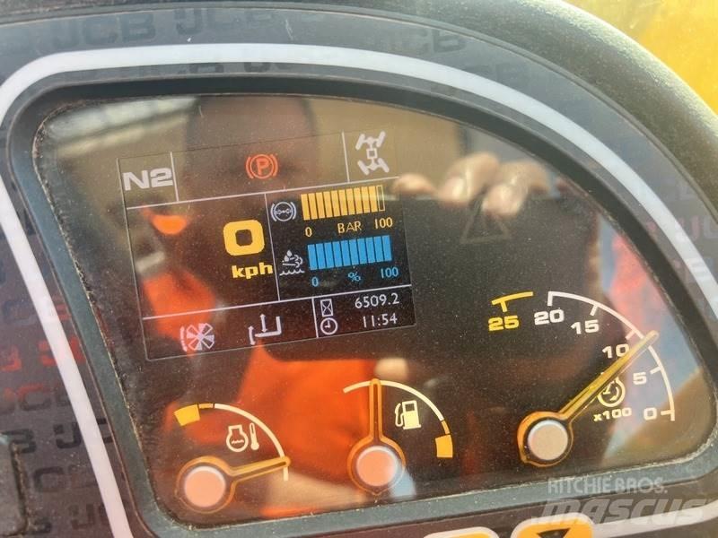JCB 550-80 مناولات متداخلة