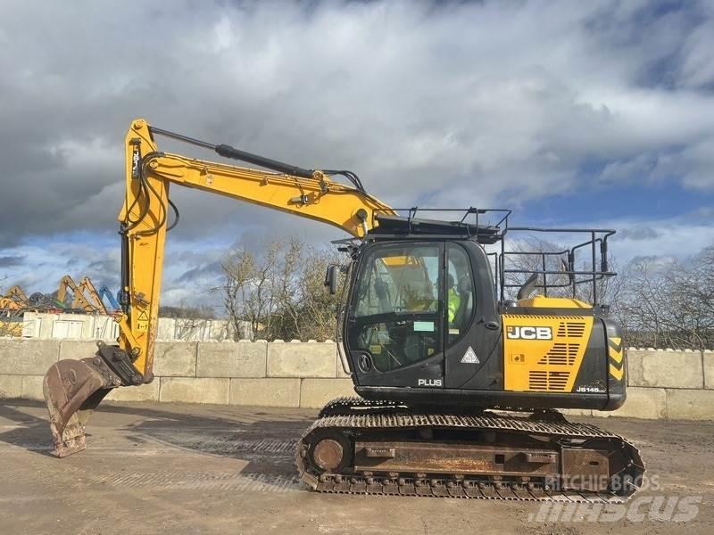 JCB JS145 LC T4 حفارات زحافة