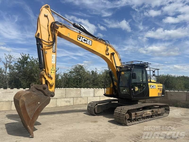JCB JS220 LC حفارات زحافة