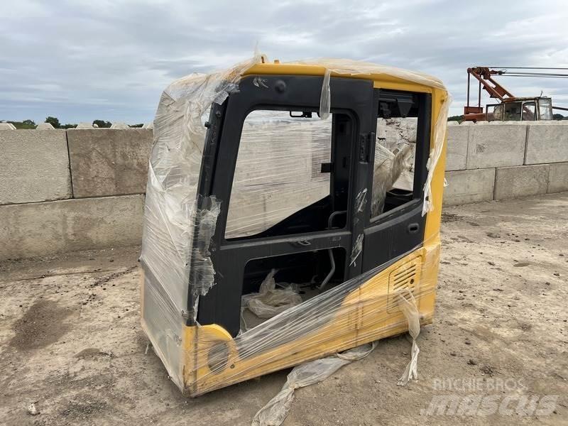 Komatsu PC130-8 أخرى